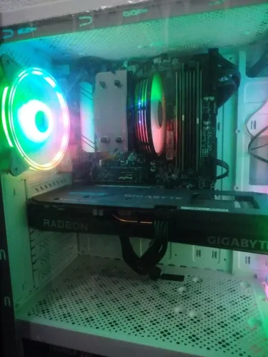 PC RYZEN 5 5600G, 16GB RAM, RADEON 6600 EAGLE