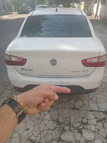 Fiat Grand Siena Essence 1.6 Flex 16V 2016