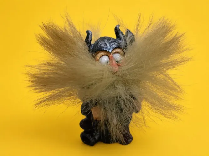 Miniatura Ornamental Troll Escandivano