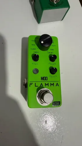 Pedal Mini Guitarra Flamma Modulation Fc05