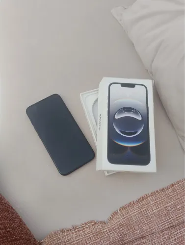 iPhone é 16