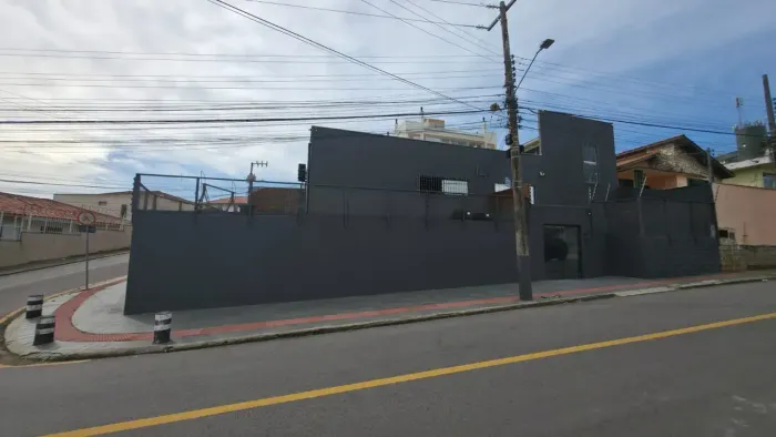 Imóvel para venda com 340 metros quadrados em Estreito - Florianópolis - SC