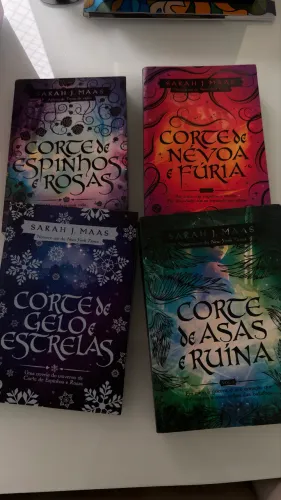 BOX CORTE DE ESPINHOS E ROSAS (ACOTAR)