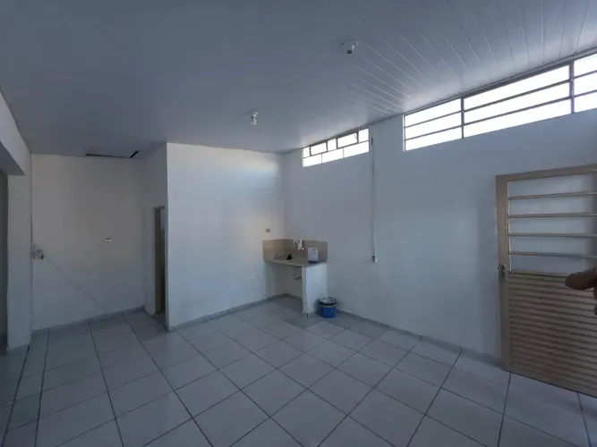 Imóvel para aluguel possui 40 metros quadrados com 1 quarto em Vila Nova Sorocaba - Soroca