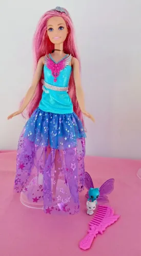 Barbie toque de mágica Mattel, para sua coleção, encanta crianças com sua magia!!!