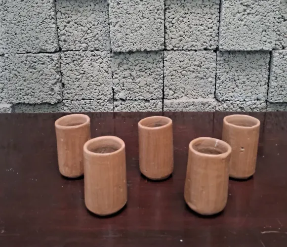 Conjunto canecas de barro 