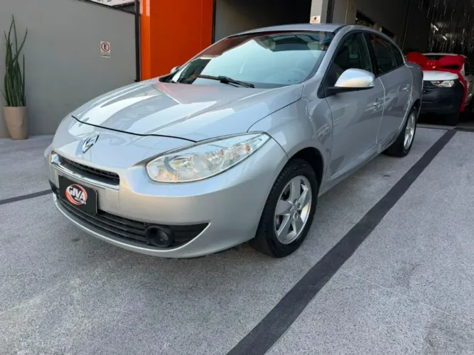 Renault Fluence Sed. Dynamique 2.0 16V Flex Mec. 2014