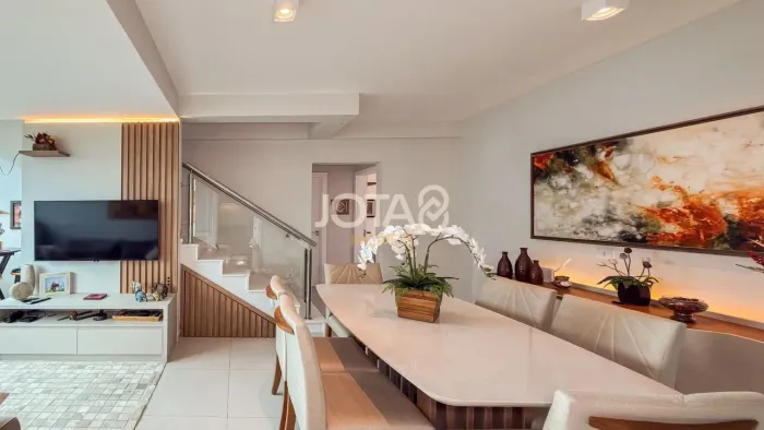 COBERTURA DUPLEX NO ÁGUA VERDE COM TERRAÇO PRIVATIVO E ÁREA GOURMET Cobertura Duplex No Ág