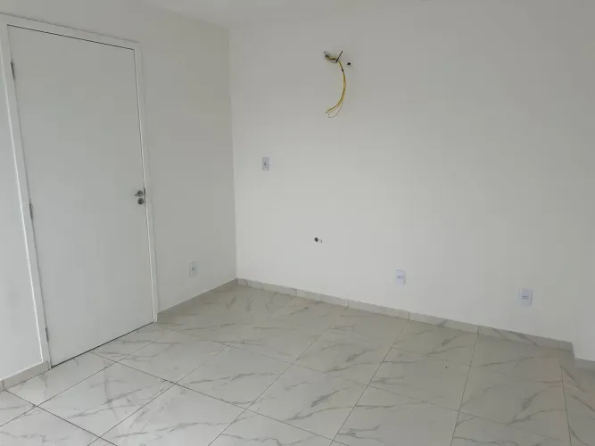 Sala comercial com banheiro no Pátio de Campo Grande