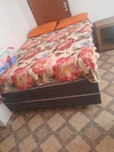 Cama box com colchão