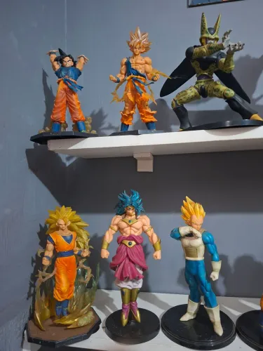 Bonecos coleção