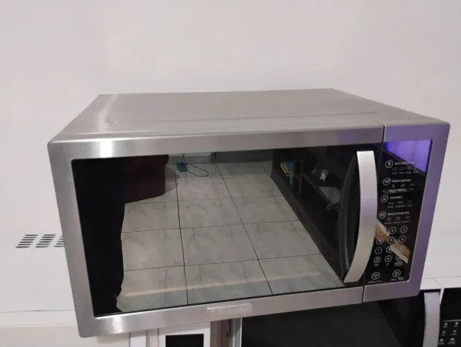 Microondas em inox 