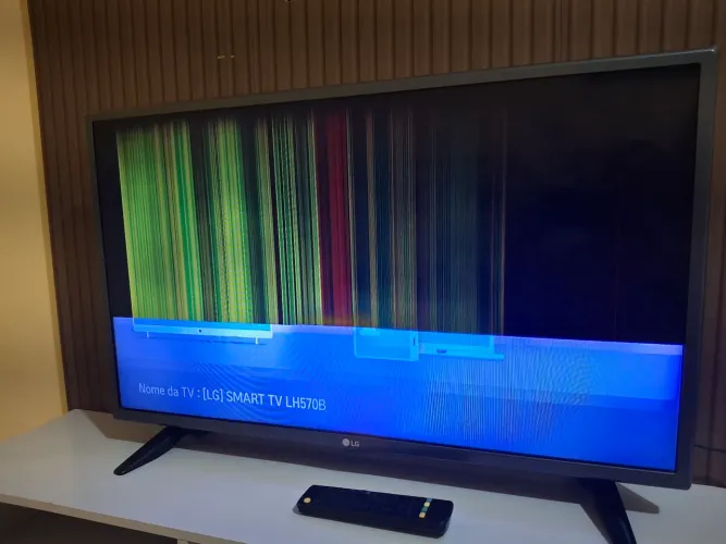 VENDO SMART TV LG 32 POLEGADAS Leia o anuncio...
