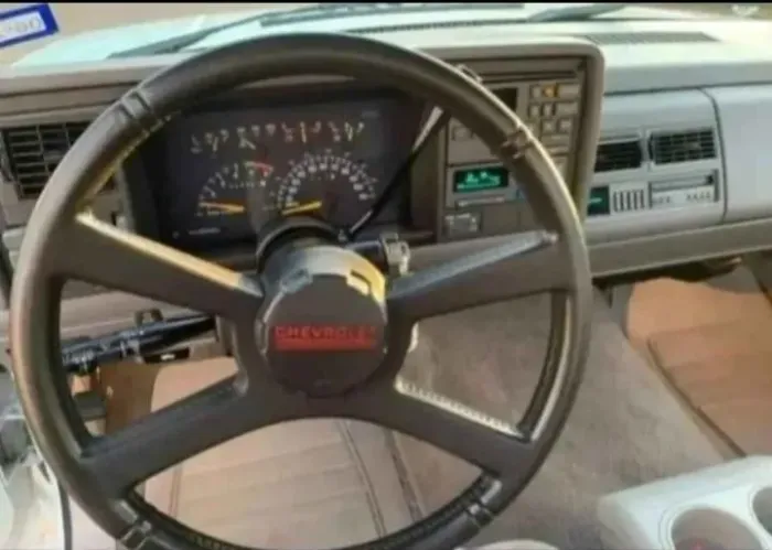 Silverado americana C1500 C2500 Suburban V8