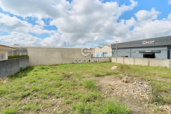 Terreno de Esquina com 481m² na Desembargador Westphalen Parolin- Excelente Potencial Com