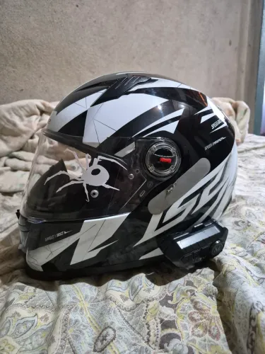 Capacete ls2 draze preto e branco