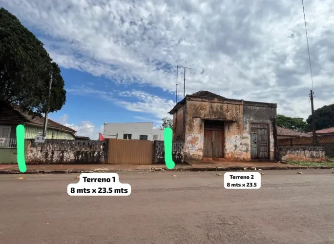 Vende - se 2 Terrenos