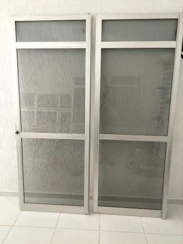 Porta para residência 