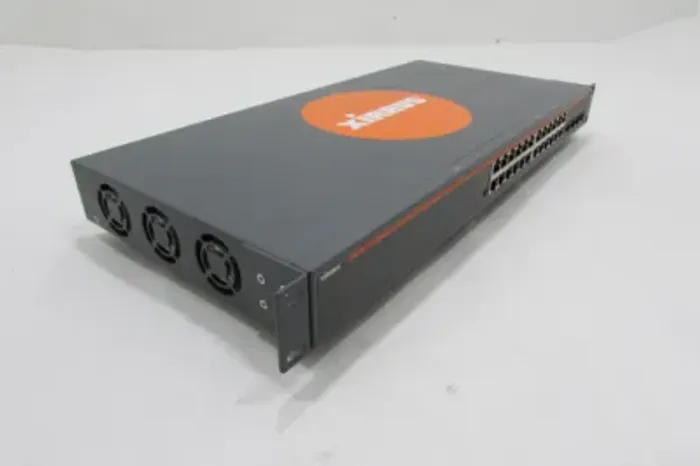Switch gerenciável Xirrus XT-5024 com 24 portas GbE PoE +