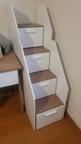 Escada para quarto planejado