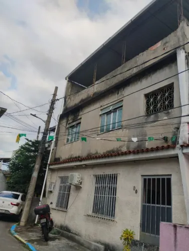 2 Casas na Pavuna pelo preço de 1