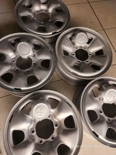 Rodas 16 Hilux