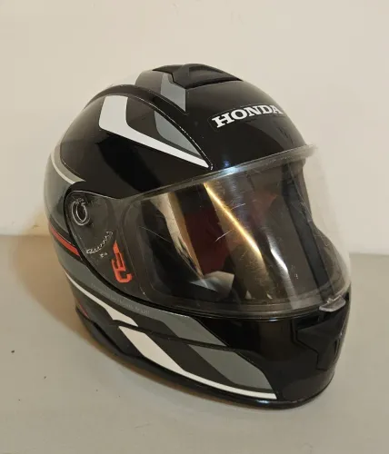 Capacete Honda usado - tamanho 58