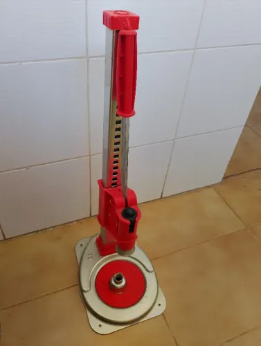 Arrolhador De Cerveja Tipo Mesa Modelo 2000 Semi Automático