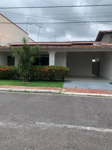 Casa Térrea no Condomínio Alto de Pinheiro