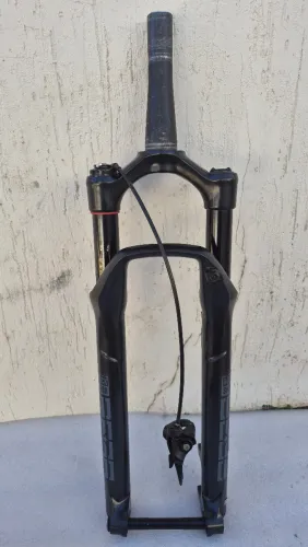 Suspensão Rock Shox Reba Rl 29er Trava Guidão Boost 15x110mm