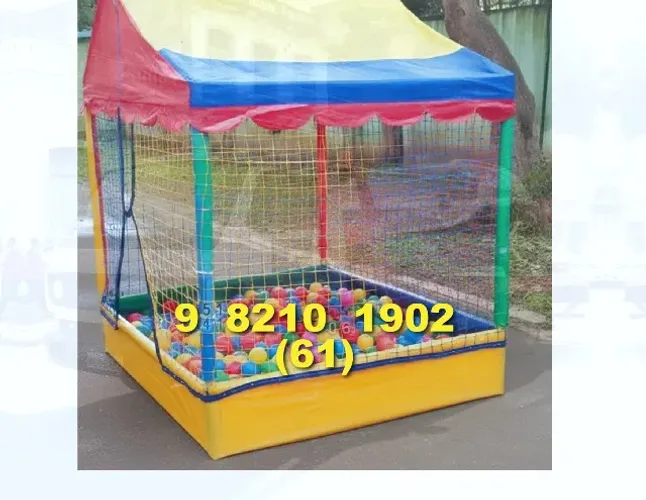 Loca??o de Brinquedos: Pebolim ou Toto, Cama elastica media etc. Atendimento personalizado