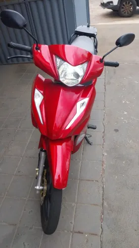 Avelloz az1 2023