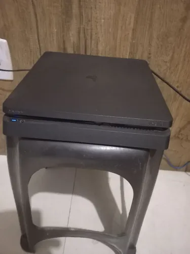 PS 4