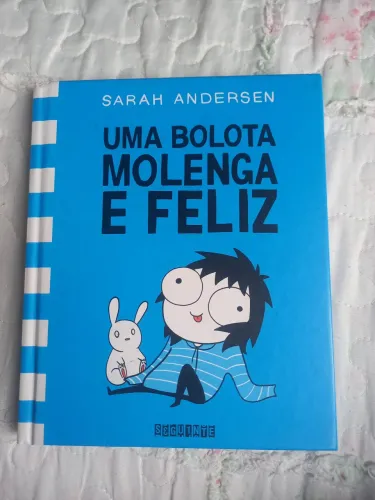 Uma bolota molenga e feliz