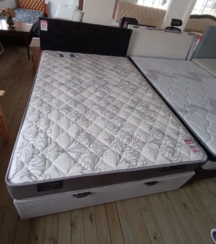 Cama Box Baú Casal(novo)