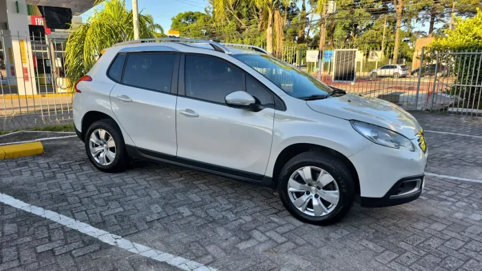 Peugeot 2008 Allure 1.6 Flex 16V 5P Aut. 2017