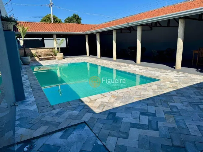 Casa com 2 dormitórios à venda, 260 m² por R$ 430.000,00 - Derby Clube - Barretos/SP