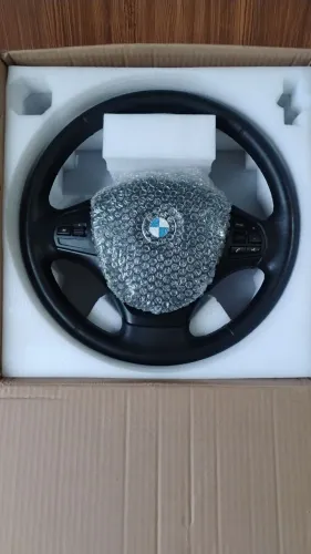 Volante BMW 320i 2014 a 2017 F30 Original Completo c/ Airbag + Comandos em ótimo estado 
