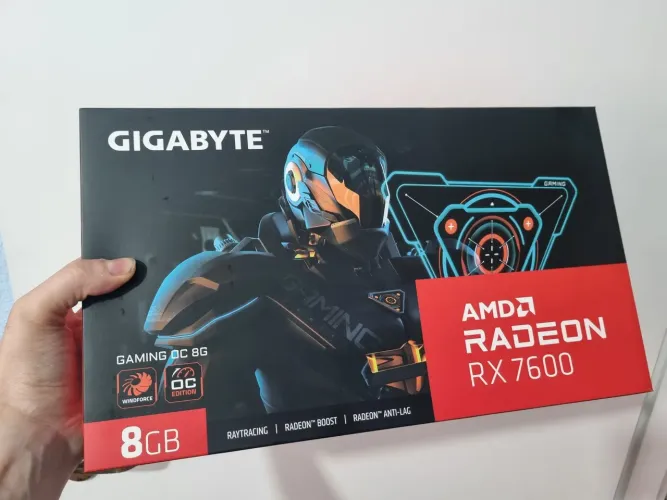 RX 7600 Gigabyte