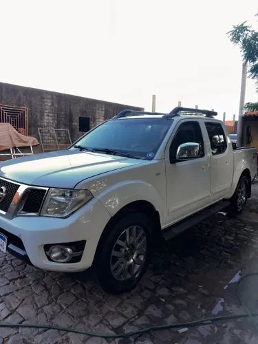 Nissan Frontier SL CD 4X4 2.5tb Diesel AUT 2014