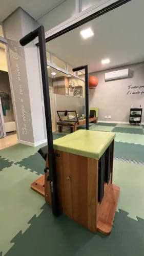 Vende-se equipamento de Pilates Chair