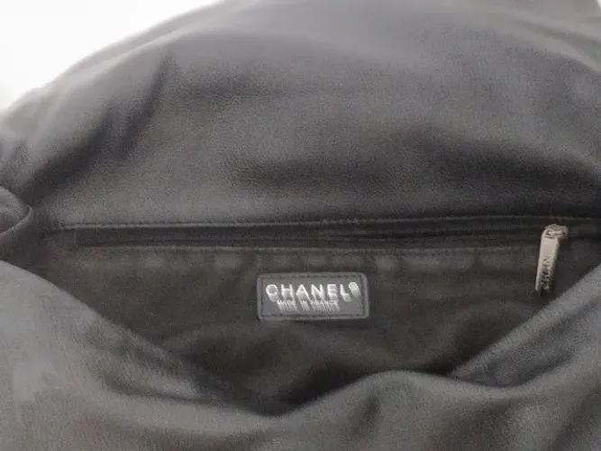 Bolsa Chanel Hobo Tote Feminina Com Alça Metálica