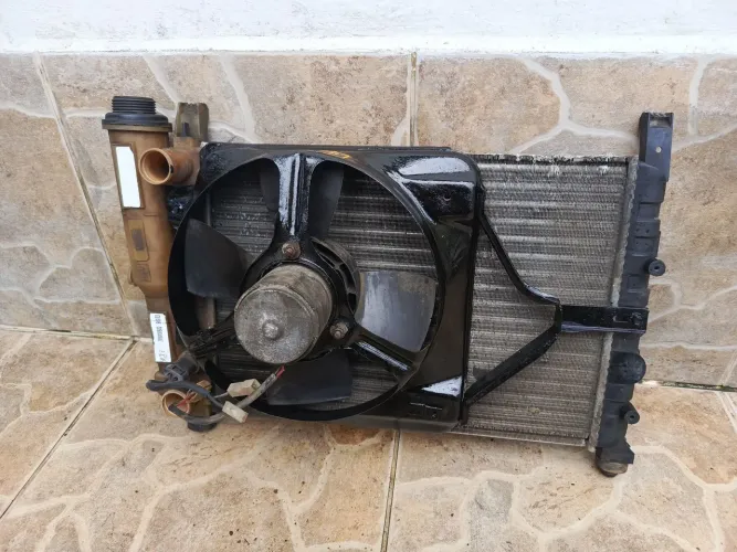 Radiador Fiat Uno anos 90