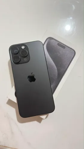 Vende se Iphone 15 Pro Max 256GB