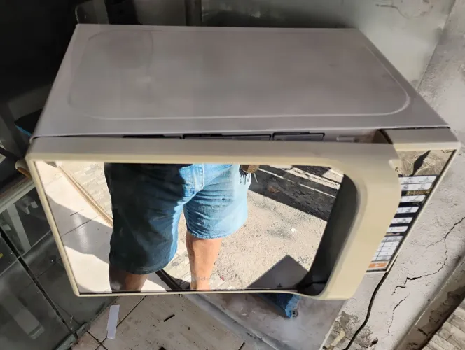Microondas Midea espelhado funcionando perfeitamente 