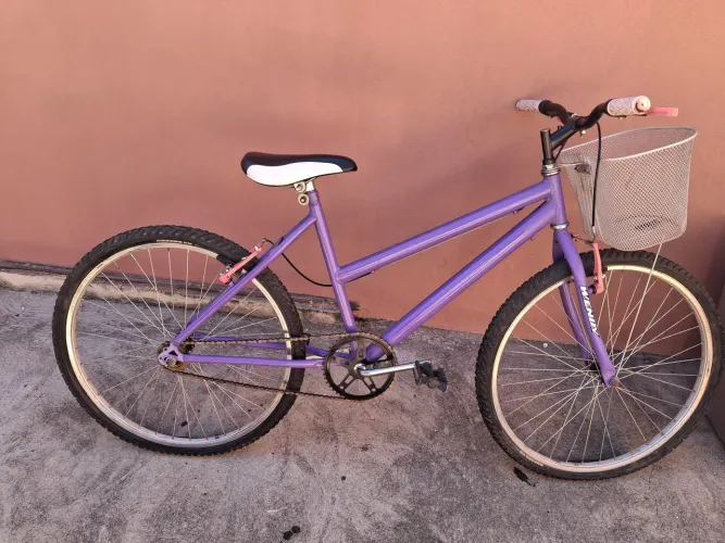 Bicicleta, segunda mão, mas conservada