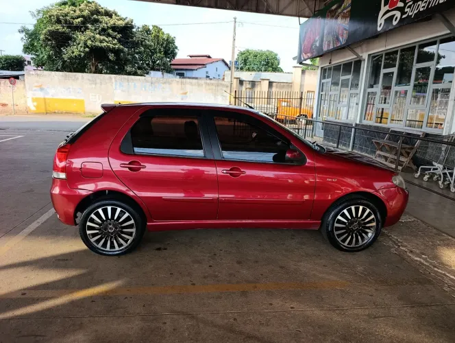 Fiat Palio ELX 1.3 MPI Flex 8V 4P 2005