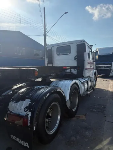 Vende se conjunto Scania 113LS mais carreta engatada 