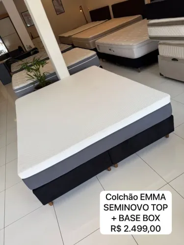 Cama Queen EMMA COM COLCHÃO SEMINOVA - Entrego! 