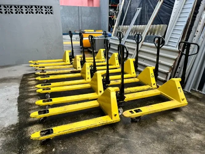 Paleteira Manual 2500kg